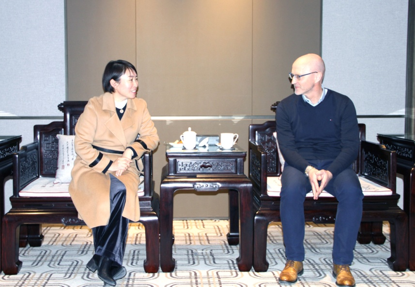 市委常委、臨朐縣委書記劉艷芳會見德國曼胡默爾集團客人